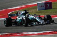 Mercedes четвертый год подряд выиграл Кубок конструкторов Формулы 1