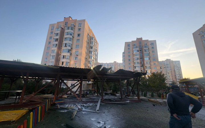 Атака на Київщину: пошкоджені будинки, школа та дитячий садок. Є постраждалі