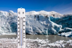 Ученые: Гренландия поднимается из воды за счет таяния льда