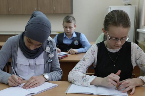 В Австрии запретили носить хиджаб в начальной школе