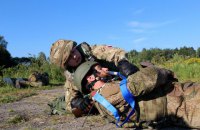 Один военный погиб, еще двое ранены на Донбассе за сутки