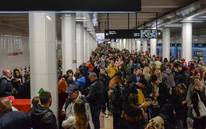 На деяких станціях київського метро можуть не висаджувати пасажирів, - Кличко