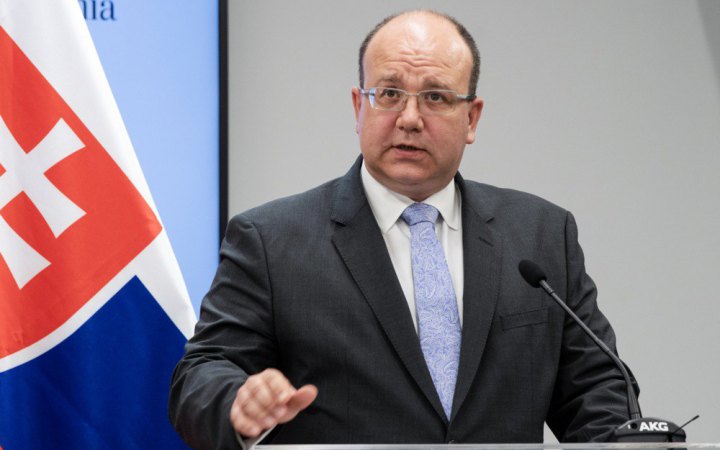 Голова МЗС Словаччини порадив угорському МЗС не соромитись називати РФ агресором