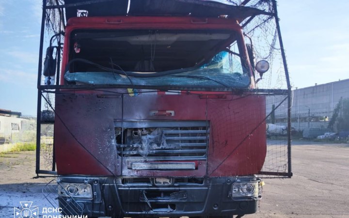 ​У Краматорську дрон повторно атакував рятувальників під час гасіння пожежі