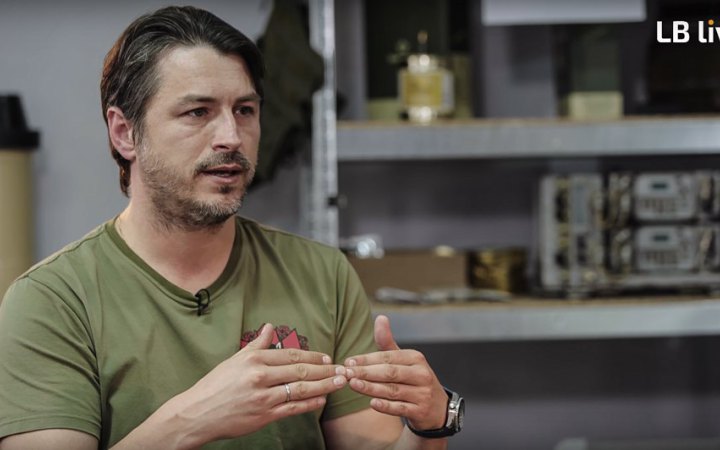 Фонд Притули придбав 125 авто для ЗСУ на кошти від продажу картини Марії Примаченко