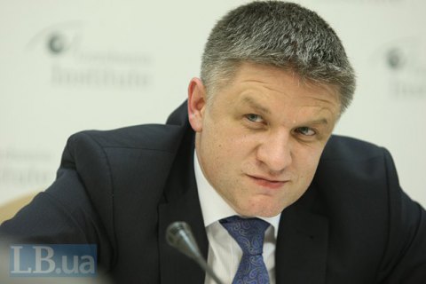 В АП назвали условия получения Украиной кредитов МВФ, США и ЕС