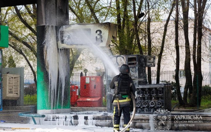 На Харківщині під ворожим обстрілом опинилися автостанція та АЗС 