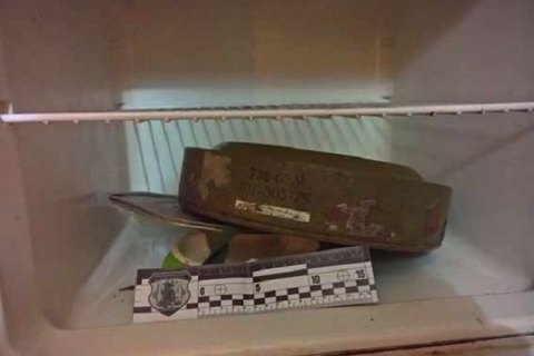Житель Винницы хранил в холодильнике противотанковую мину