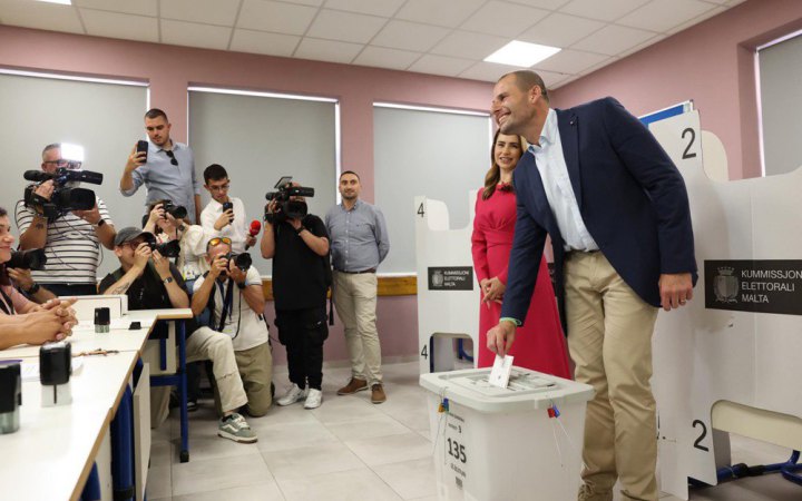 https://i.lb.ua/news/006/00/6a1c2ee0d1340.jpg