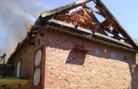 Боевики обстреляли поселок зажигательными патронами 