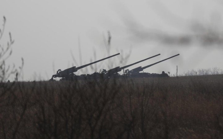 Українські прикордонники знищили ворожі гаубиці та техніку росіян на Добропільському напрямку