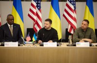 Росія не потягне нової гонки озброєнь, – Зеленський на засіданні “Рамштайну”