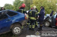 ​​На Львівщині внаслідок зіткнення чотирьох автівок загинули троє людей