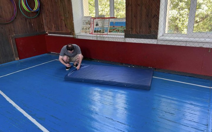 ​У Києві Солом‘янська РДА закупила майже тисячу матів для укриттів на 3 млн гривень 