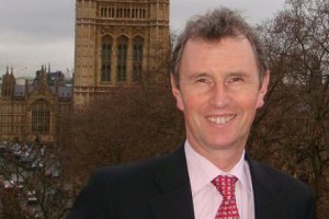 Вице-спикера британского парламента задержали по подозрению в изнасиловании