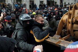 Лидера группы "Тартак" вызывают на допрос