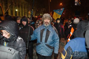 Самооборона Майдана взяла под контроль правительственный квартал, - Парубий