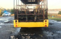 Пасажирський автобус загорівся на ходу в Харківській області