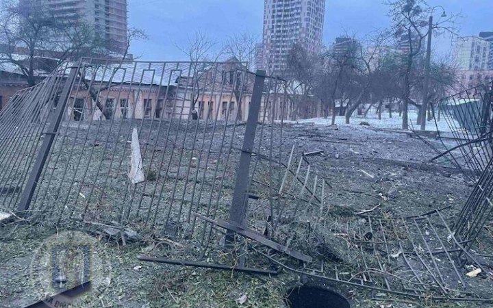 У Києві лунали вибухи. Пошкоджено будинки, поранені 20 людей