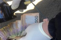 Винницкий патрульный погорел на взятке в $300