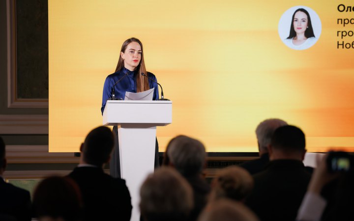 Правозахисниця Олександра Матвійчук: "Мир не настає, коли країна, на яку напали, припиняє себе захищати. Тоді це окупація".