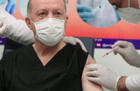 Эрдоган получил вторую дозу вакцины против COVID-19 
