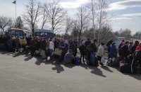 В среду на собственном транспорте эвакуировались 1567 человек, гумкоридоров не было