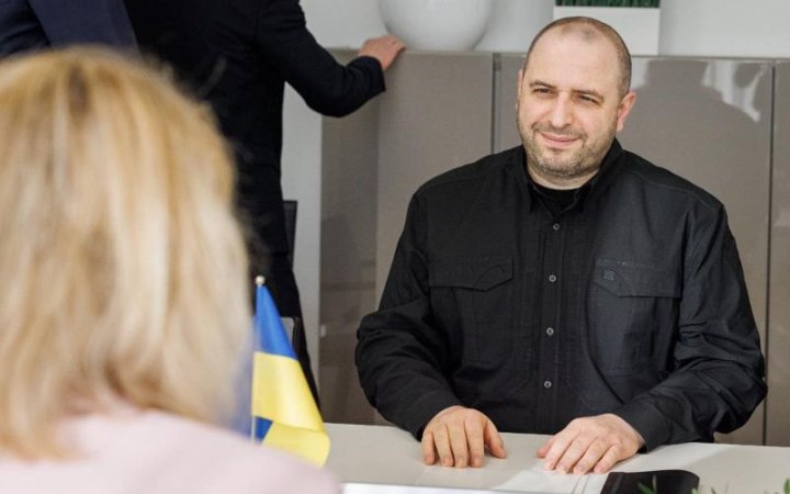 Рада викликала секретаря РНБО Рустема Умєрова