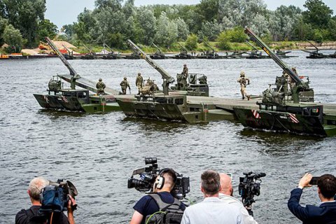 Погані дороги і бюрократія можуть перешкодити НАТО врятувати Європу від Росії, - The Washington Post