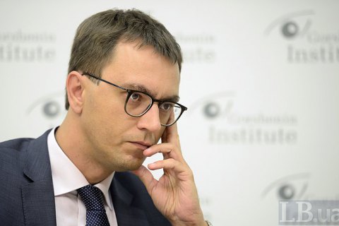Омелян созывает собрание с туроператорами и авиакомпаниями