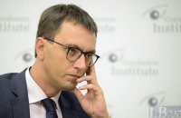 Омелян скликає збори з туроператорами і авіакомпаніями