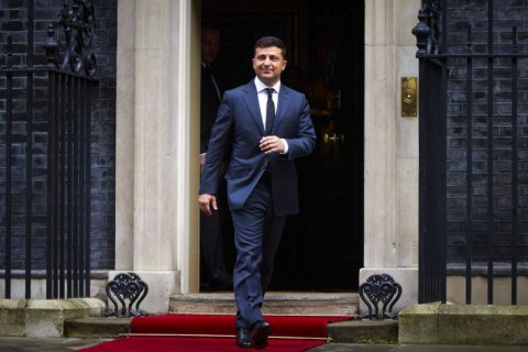 Рейтинг Зеленского среди молодежи до 30 лет достигает 50%, а у подростков - почти 70%