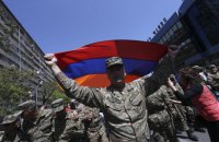 Минобороны Армении подтвердило участие военных в протестах в Ереване 
