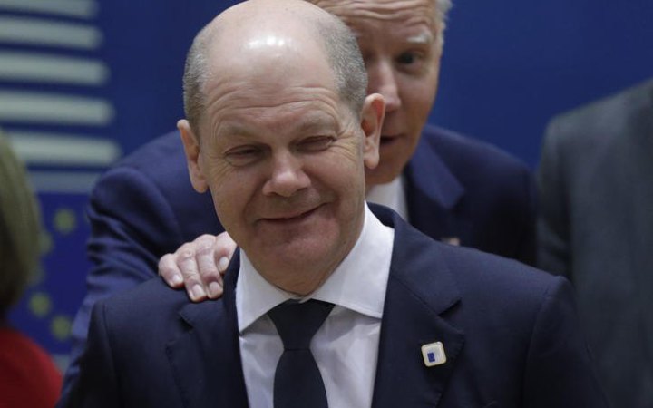 Байден обговорив із Шольцом допомогу Україні та ядерні погрози РФ, - Білий дім