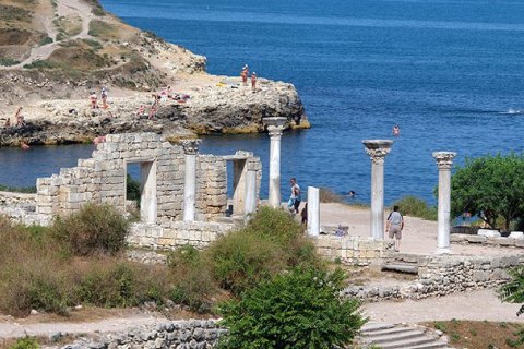 Россия проводит незаконные археологические раскопки в Крыму, - ЮНЕСКО