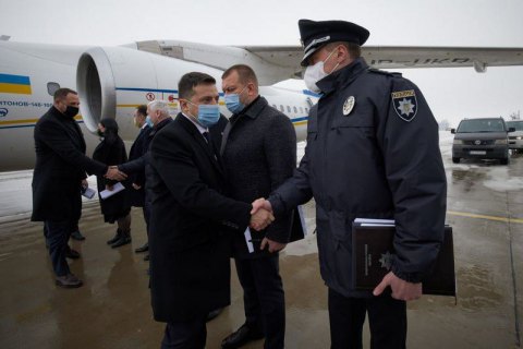 Зеленский прилетел в Харьков из-за гибели людей при пожаре