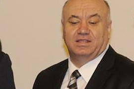 Янукович "сватает" Цушко в АМКУ