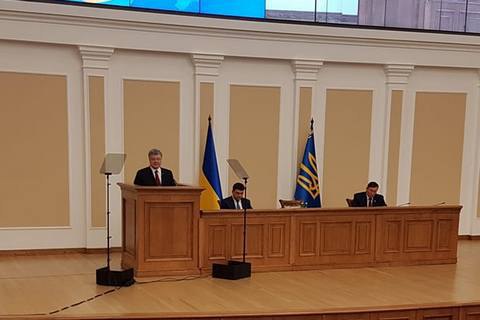 Порошенко прокомментировал "войны" силовиков