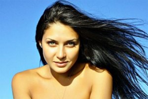 Вместе с депутатом в Porshe Carrera разбилась известная модель