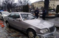 ​Во Львове неадекватный мужчина пытался поджечь два отделения полиции и СИЗО