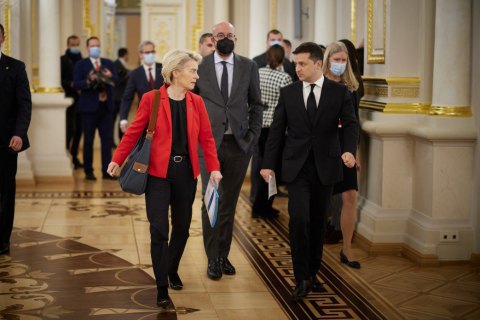 ЕС прорабатывает различные сценарии поставки газа для Украины, - фон дер Ляйен