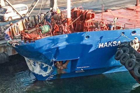 Судно HAKSA врезалось в причал морпорта "Черноморск" 