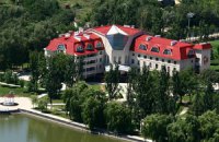 Спортивная база "Шахтера" попала под обстрел