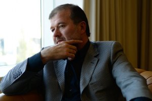 Балога приписал себя к оппозиции, но протесты не поддержал
