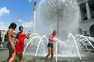 В субботу днем в Киеве до +35