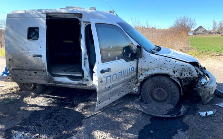 На Херсонщині волонтери та поліцейські потрапили під ворожий обстріл
