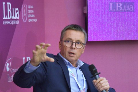 Миклош: качество жизни украинцев зависит от доли инвестиций в экономике