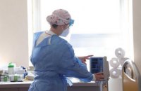 Чому на рахунках лікарень лежать невикористаними мільярди гривень?