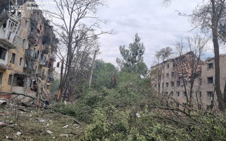 Росіяни скинули дві авіабомби на Слов'янськ: поранено щонайменше 14 людей