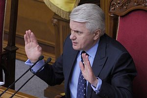 Литвин заверил, что не подпишет языковой закон 